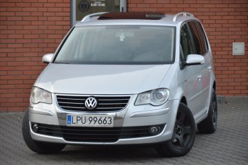 VW Touran Lift 2.0TDI DSG Bdb stan Nav Kamerai Xenon Szyberdach rej.PL