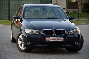 2.0 i benzyna e90 Piękna 160tyś km serwis zadbana Xenon